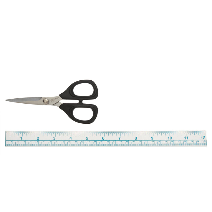 Kai 5 1/2 Inch Curved Scissors