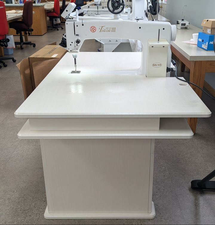 Babylock Tiara 3 on Koala Table - Pre-owned